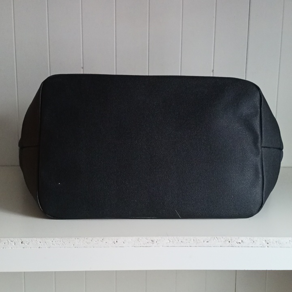 Michael Kors New Black Nylon Travel Bag - Picture 5 of 9